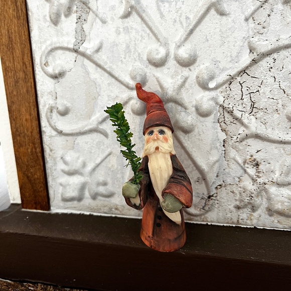 Allyson Nagel Small Porcelain Old World Santa Figurine - Picture 1 of 6